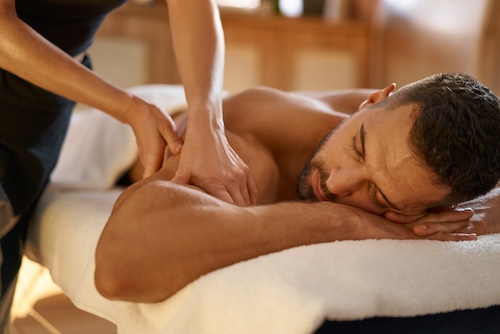 massage-thai-decouvrez-les-bienfaits-dune-pratique-ancestrale